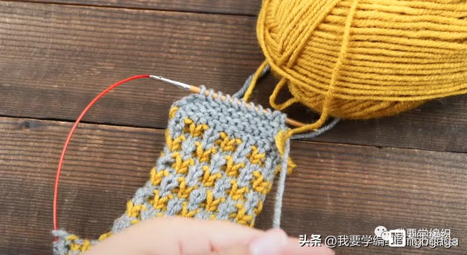 冷冬里保暖鞋袜织起来,提花地板鞋袜教程,学会了给家人织几双